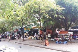 Cấm kinh doanh tầng 1 nhà tái định cư: Lo tình trạng “bắt cóc bỏ đĩa”