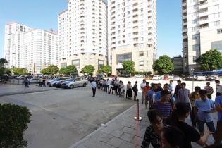 Góc khuất mua bán nhà ở xã hội