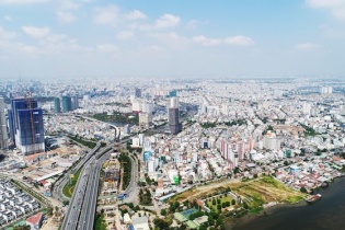 Chủ đầu tư bất động sản với những "tiết mục" kinh điển mùa Ngâu