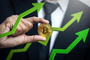 Sắc xanh bao trùm thị trường, giá Bitcoin giữ vững trên mức 10.250 USD/BTC