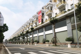 Nhà đất Hà Nội "hít khói" TP.HCM