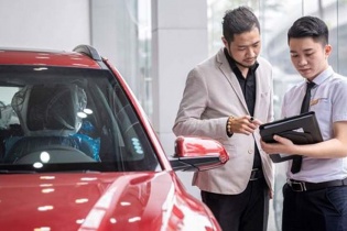 Mua xe sang cũ: Bài toán dễ hay khó?