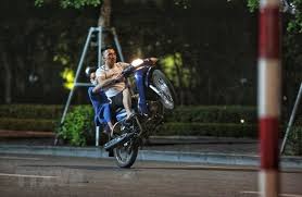 Xử lý nghiêm tình trạng thiếu niên đua xe trái phép