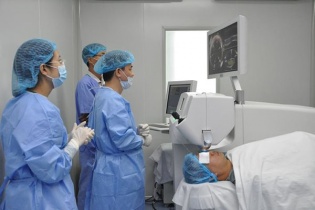 Vì sao bệnh đục thủy tinh thể không còn đáng sợ?