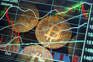 "Nhảy vọt" lên trên 35.000 USD, Bitcoin thiết lập mức đỉnh giá cao nhất mọi thời đại mới