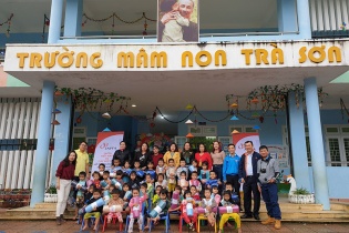 Japfa Việt Nam và các đối tác hỗ trợ học sinh miền Trung