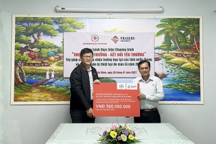 Frasers Property Vietnam quyên góp 500 triệu đồng ủng hộ trẻ em bị thiệt hại do bão lũ