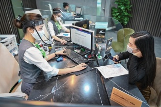Tiền chực chờ chảy vào địa ốc