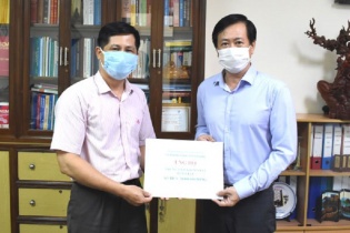 Ngân hàng Chính sách xã hội thành phố Đà Nẵng hỗ trợ các lực lượng tuyến đầu phòng, chống dịch