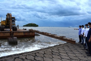 Khởi công mô hình thử nghiệm điện năng lượng mặt trời trên biển tại Cà Mau