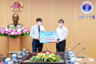 VietinBank ủng hộ gần 100 tỷ đồng góp sức phòng, chống dịch Covid-19