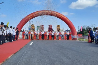 Thông xe kỹ thuật cao tốc Trung Lương - Mỹ Thuận