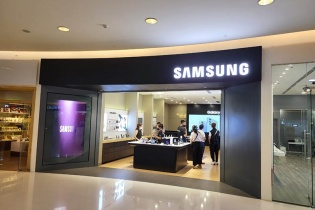 Samsung khai trương chuỗi cửa hàng ủy quyền cao cấp tại Việt Nam