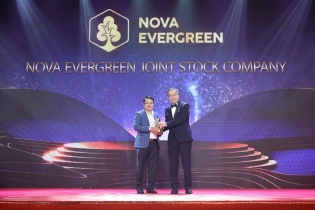 Nova Evergreen nhận giải thưởng "Doanh nghiệp tăng trưởng nhanh 2022" tại APEA 2022