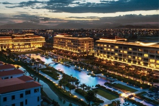 Sheraton Grand Đà Nẵng của Tập đoàn BRG nhận hai giải thưởng 2022 World Luxury Awards