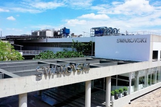 Swarovski Việt Nam được vinh danh “Nơi làm việc tốt nhất châu Á năm 2022”