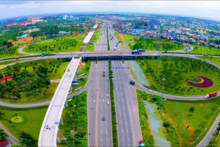 Thị trường bất động sản Việt Nam 2023: Cờ về tay khối ngoại