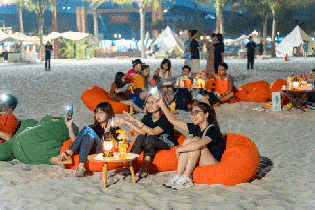 Cắm trại tại bãi biển Glamping “gây thương nhớ” bậc nhất Hà Nội