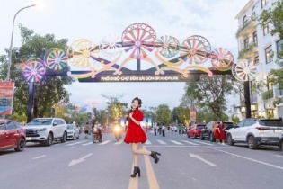 “Đổi gió” 8/3, ghé ngay phố đêm ẩm thực Grand Park