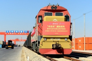 Quý I/2023, vận tải hành khách, hàng hóa của Trung Quốc tăng trưởng mạnh