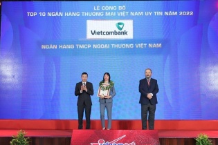 Vietcombank lần thứ 7 liên tiếp đứng đầu bảng xếp hạng Top 10 ngân hàng thương mại uy tín