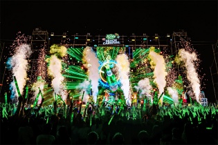 Trải nghiệm lễ hội mãn nhãn, bùng nổ cùng Huda Beach Carnival 2023
