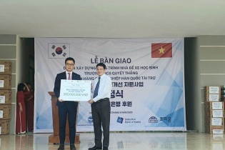 Ngân hàng Công nghiệp Hàn Quốc IBK hỗ trợ xây dựng nhà để xe cho học sinh tại TP. Hải Dương