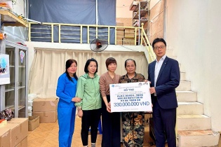 Ngân hàng Công nghiệp Hàn Quốc IBK chi nhánh Hà Nội hỗ trợ các nạn nhân vụ cháy chung cư mini tại Hà Nội