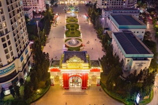 Đến ngay Hội chợ Art toy Giáng sinh tại Vincom “bắt trend” siêu hot