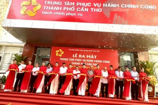 Cần Thơ: Cán bộ Trung tâm phục vụ hành chính công phải biết nói “Xin chào, xin lỗi và xin cảm ơn!”