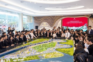 Lợi nhuận kép của bất động sản thấp tầng trên “đảo thượng lưu” Vinhomes Royal Island