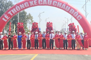 Thông xe cầu Châu Đốc vốn đầu tư hơn 534 tỷ đồng