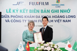 Lễ ký kết hợp tác và trao tặng hệ thống ENVISION NEXT
