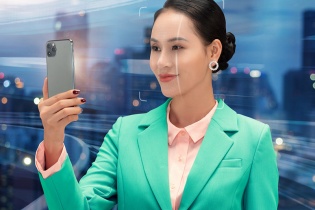 Giao dịch ngân hàng trực tuyến: Bảo vệ khách hàng với "tấm khiên" sinh trắc học