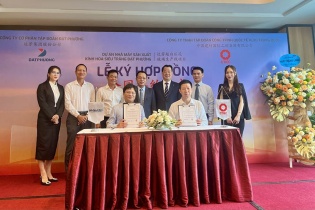 Tập đoàn Đạt Phương ký hợp đồng 45 triệu USD lắp đặt dây chuyền sản xuất kính hoa siêu trắng