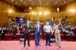 Hơn 300 tư vấn viên tham gia lễ kick off dự án An Quý Villa và Solasta Mansion