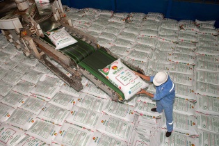 Áp thuế VAT với phân bón: Nhìn vào bức tranh toàn cảnh