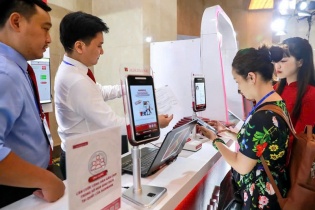 Agribank thông báo thời gian giao dịch ngoài giờ hành chính cập nhật thông tin sinh trắc học và giấy tờ tùy thân