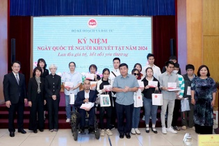 Bộ Kế hoạch và Đầu tư gặp gỡ, giao lưu nhân Ngày Quốc tế Người khuyết tật