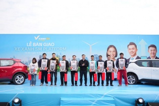 Xanh SM Platform bàn giao 88 ô tô điện VinFast cho đối tác tài xế cá nhân