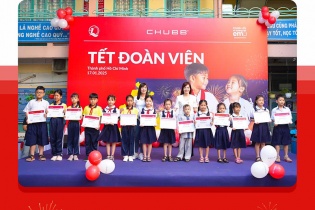 Mang Tết đến mọi miền, Chubb Life đồng hành cùng trẻ em khó khăn tại TP.HCM, Hà Nội