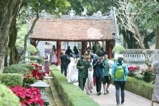 [Ảnh] Tết Nguyên đán tại Văn Miếu: Không gian mới lạ và trải nghiệm đầy hứng khởi