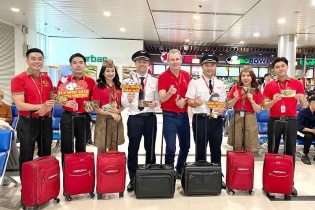 Những chuyến bay tràn ngập nụ cười cất cánh ngày đầu năm mới Ất Tỵ