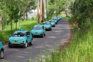 Hãng Taxi truyền thống đầu tiên chuyển đổi thành taxi thuần điện