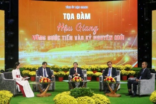 Hậu Giang đã giảm 15% biên chế công chức, hơn 20% biên chế viên chức