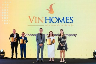 Vinhomes lần thứ 10 được Hubexo Asia Awards vinh danh là chủ đầu tư hàng đầu