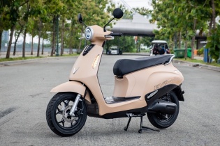 Cận cảnh “siêu phẩm” VinFast Evo Grand lần đầu xuất hiện tại “VinFast Xanh Fest Icon”