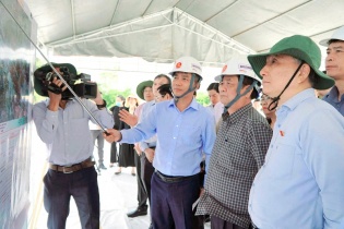 Phó chủ tịch Quốc hội Lê Minh Hoan khảo sát Dự án đường Hồ Chí Minh đoạn qua An Giang