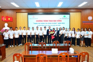 Cathay Life Việt Nam chi nhánh Hải Phòng trao tặng học bổng "Thịnh Trí Thành Tài cùng Cathay"