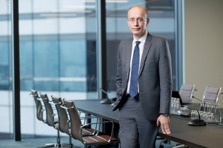 Tiến sỹ Jens Lottner tiếp tục giữ chức Tổng giám đốc Ngân hàng Techcombank giai đoạn 2025-2030